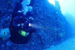Dive-guide_safety-diver-3_res